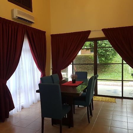 Green Villa Famosa Alor Gajah ملقا المظهر الخارجي الصورة